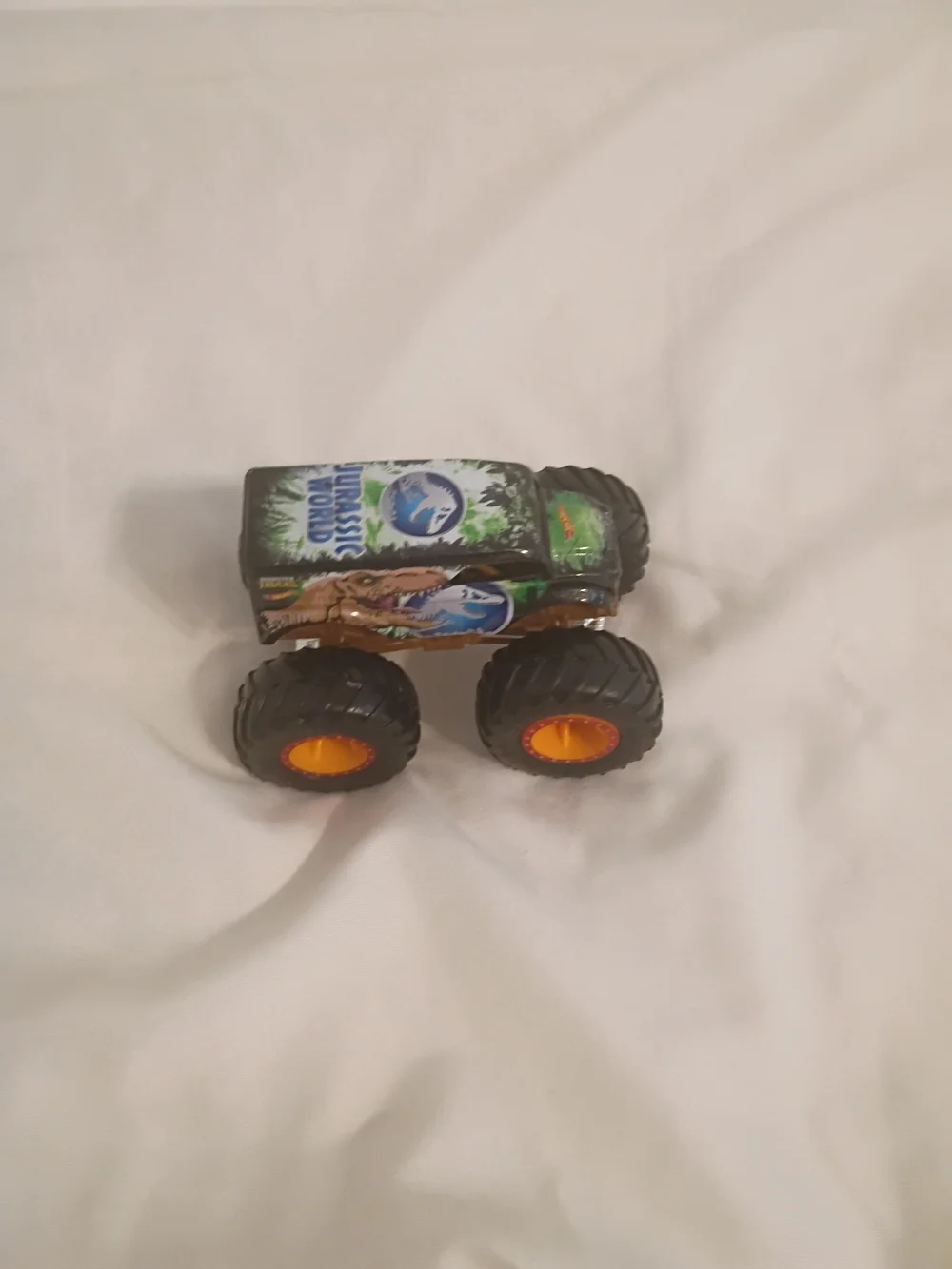 Hot Wheels Monster Trucks - TYRANNOSAURUS REX - JURASSIC WORLD